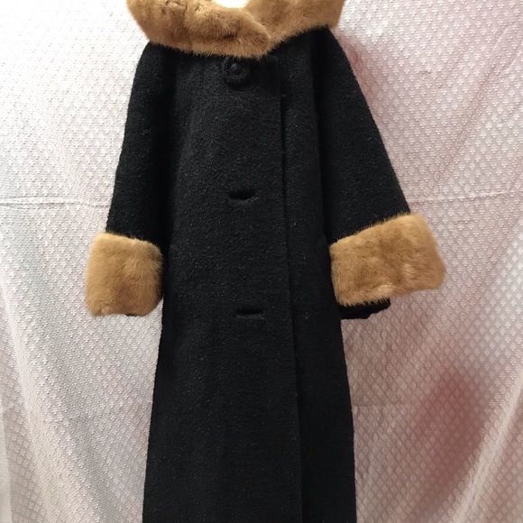 ~SOLD~ Vintage Colbert’s Of Dallas Ankle Length Coat With Fur Trim - Picture 4 of 10